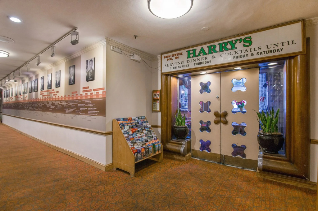Hotel Harrington