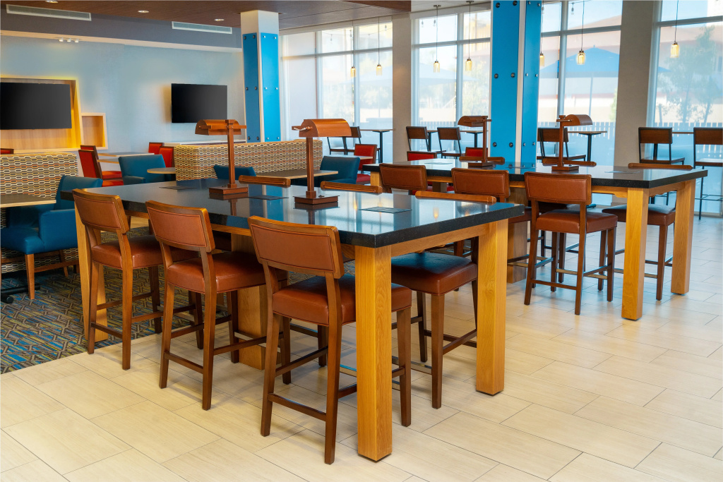 Holiday Inn Express & Suites Las Vegas - E Tropicana by IHG