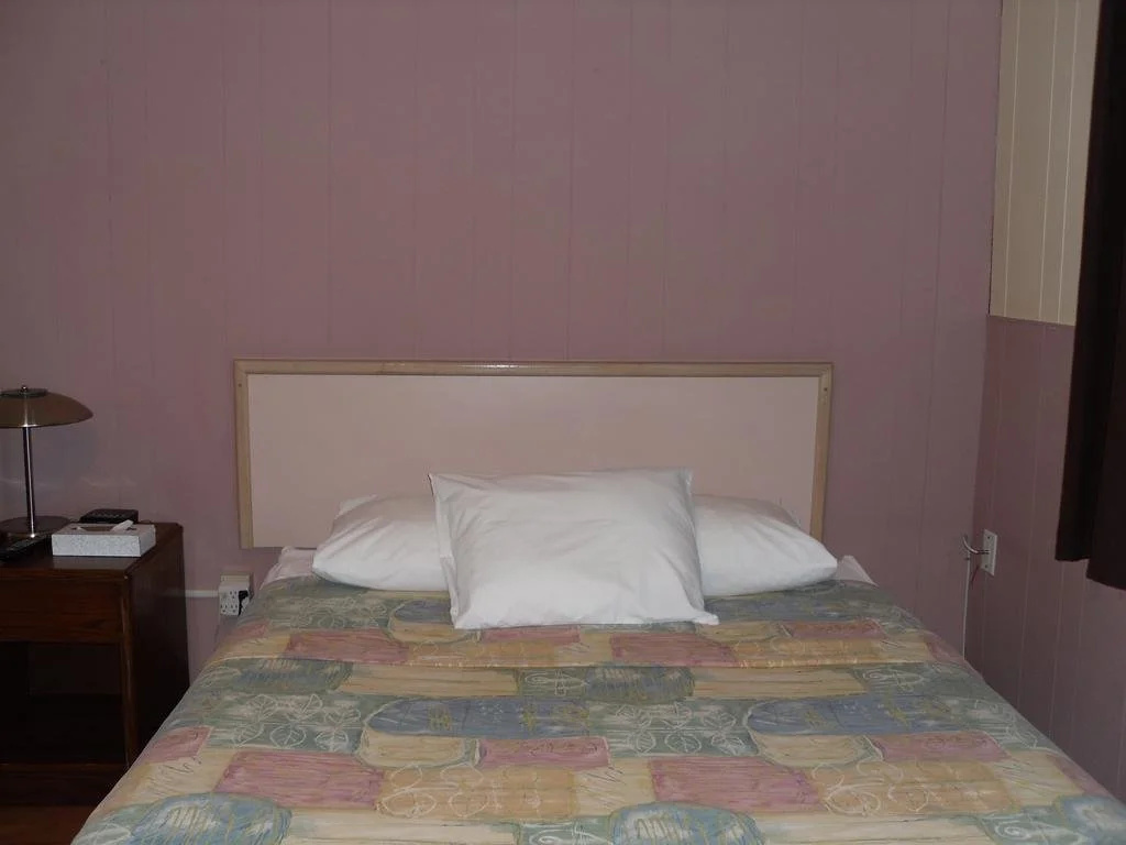 Hotel Bethel - Fort MacLeod, AB