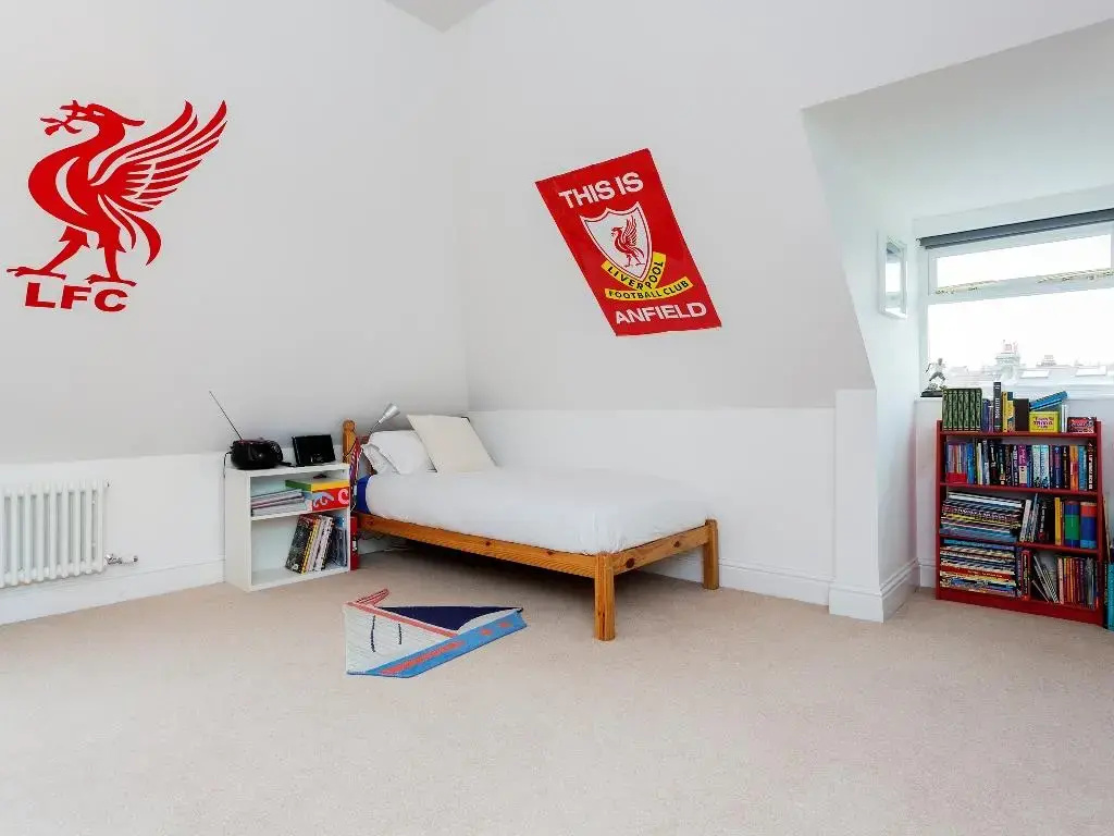 Veeve  5 Bed House On Woodbourne Avenue Streatham