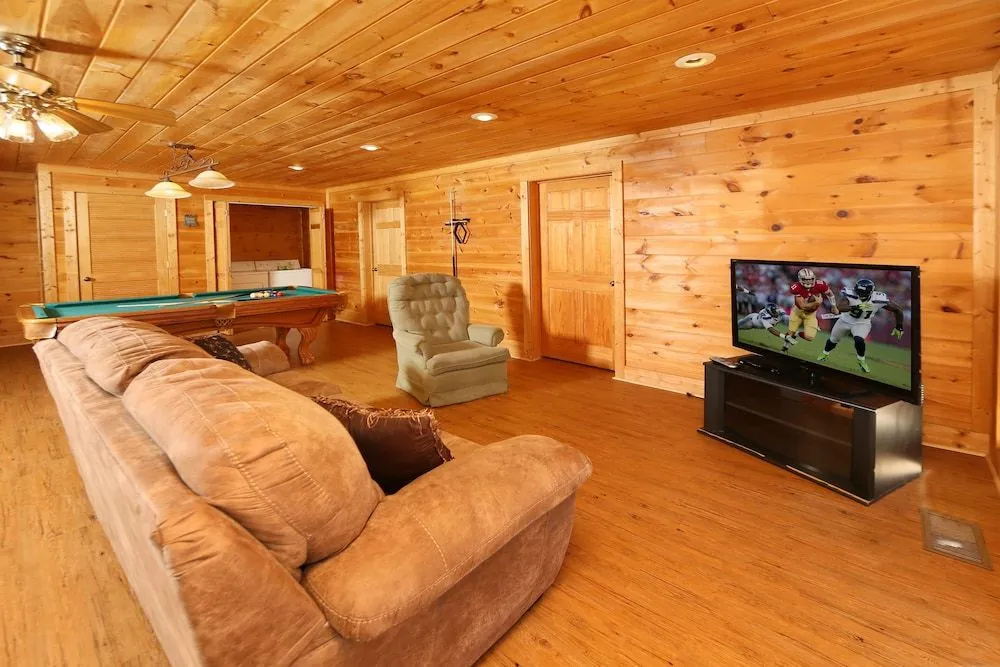 Big Pine Lodge by RedAwning
