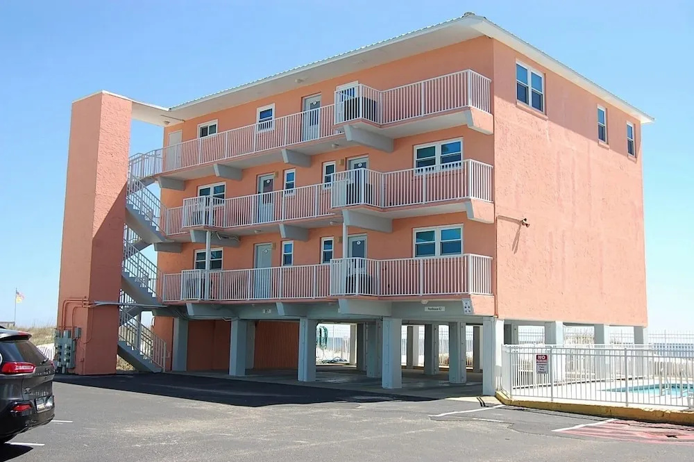Harbor House 7 condo