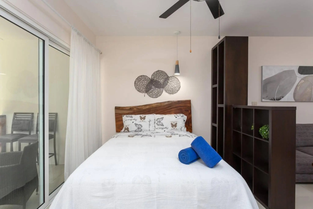 Affordable 1 Bedroom Condo For Families - Near 5th
