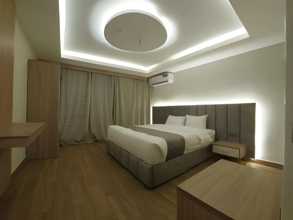Golden Tulip Abha