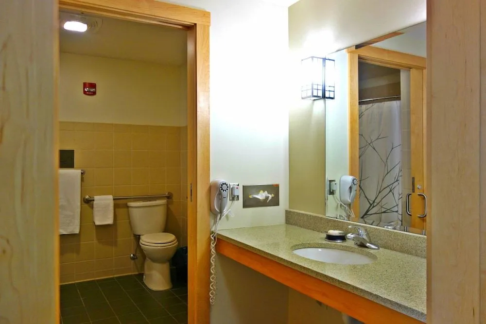 Nature Inn At Bald Eagle