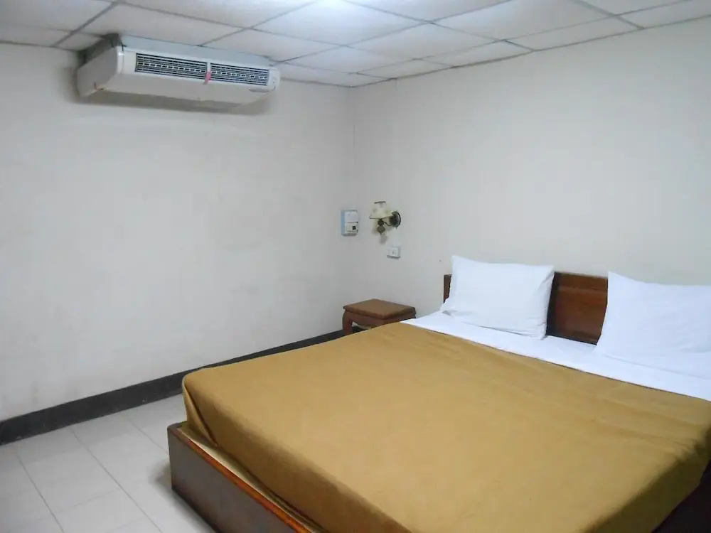 Souvanna Hotel 1