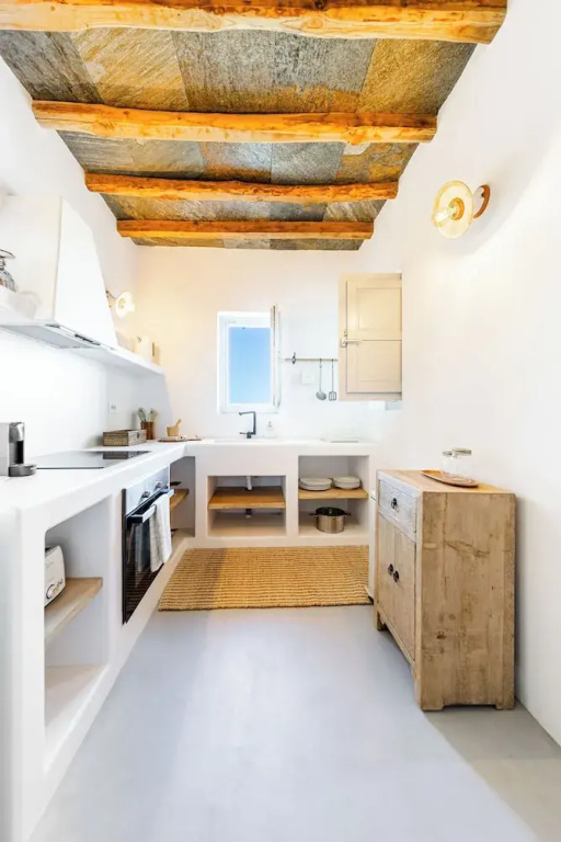 Makarias Traditional Luxury Villas