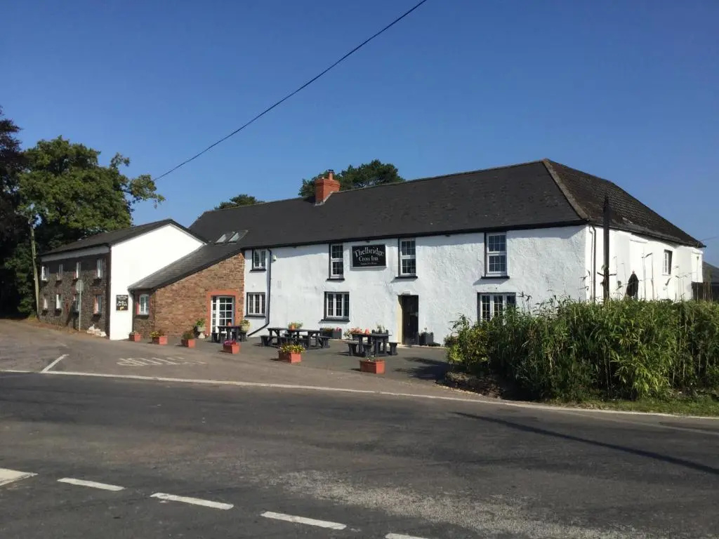The Thelbridge Cross Inn