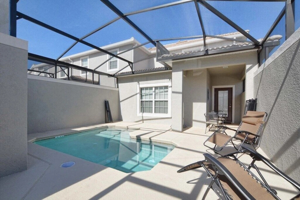 Storey Lake-5 Bedroom Townhome W/spashpool-1613st Townhouse