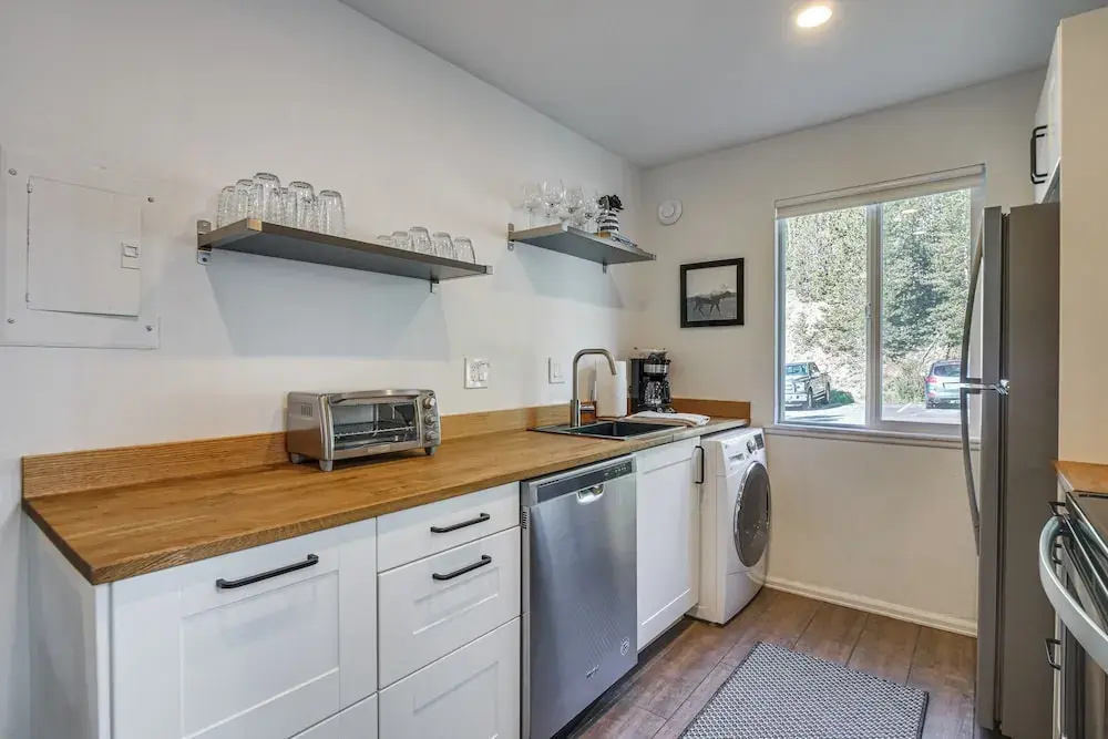1 Mi to Ski Lifts & Main St: Breck Retreat