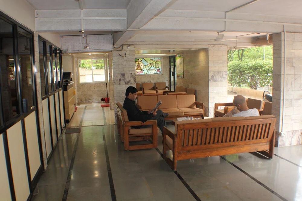 OYO 13845 Hotel Bhooshan