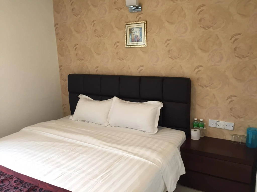 Havona Hotel - Taman Tropika Kulai - Self Check In