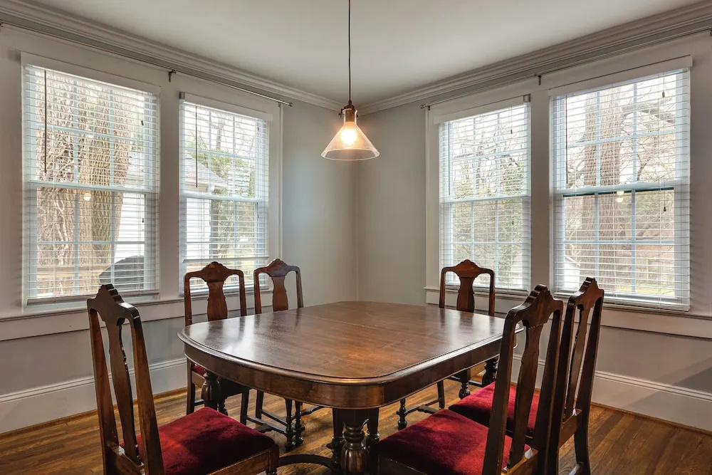 Great for Travel Nurses! Winston-salem Gem w/ Yard