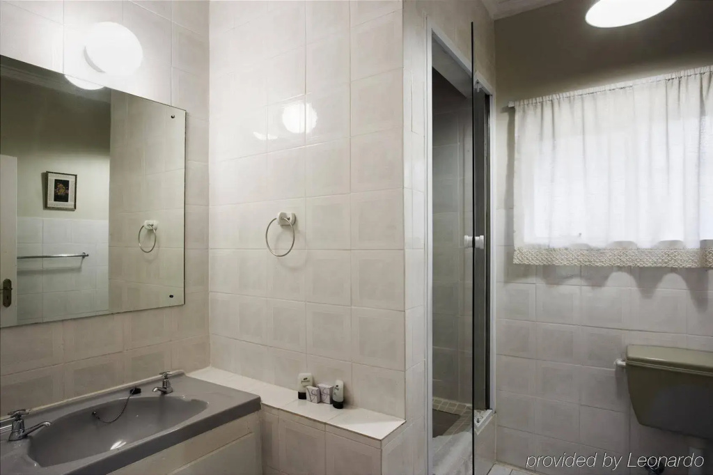 Rozenburg Guest House