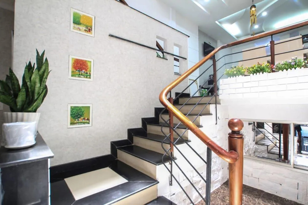 7S Nice House Hotel & Apartment near Airport
