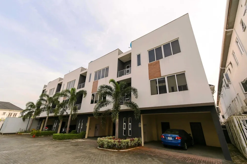 George Residence Osapa