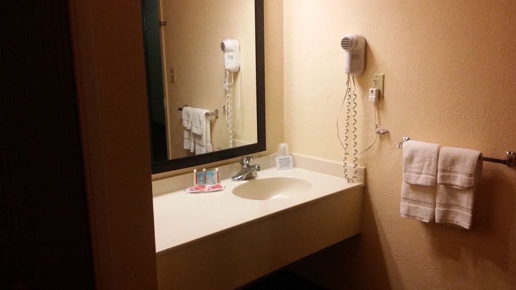 Econo Lodge Inn & Suites Brookings
