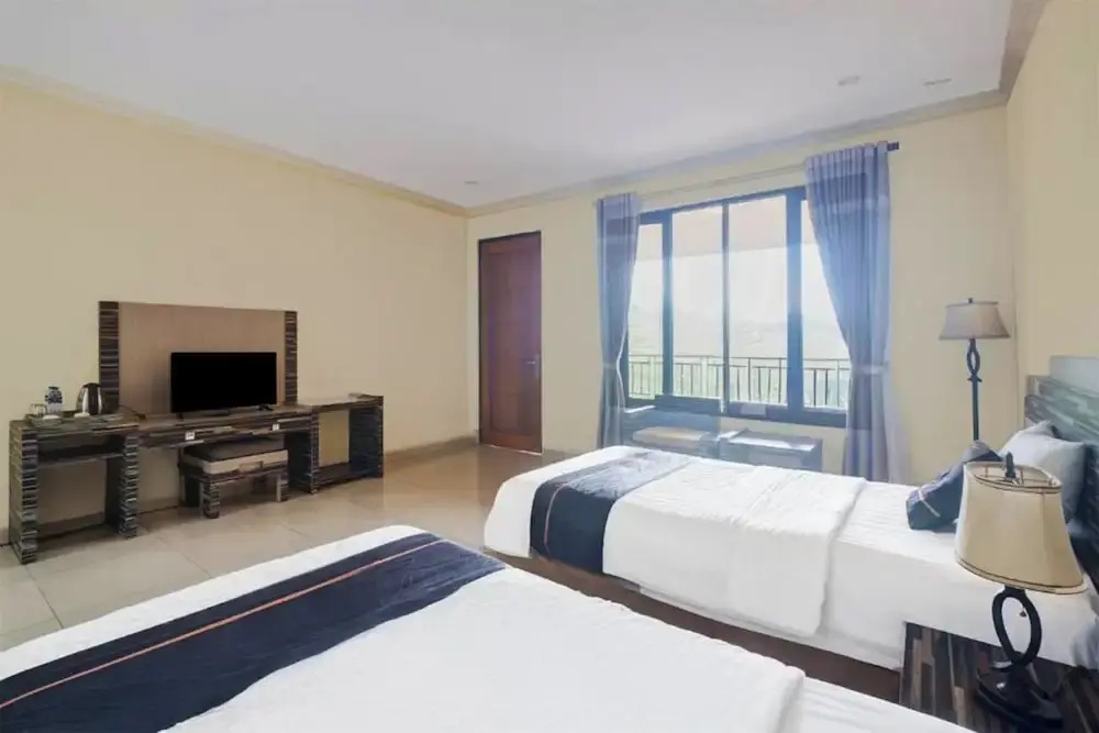 Tripletree Ken Hotel