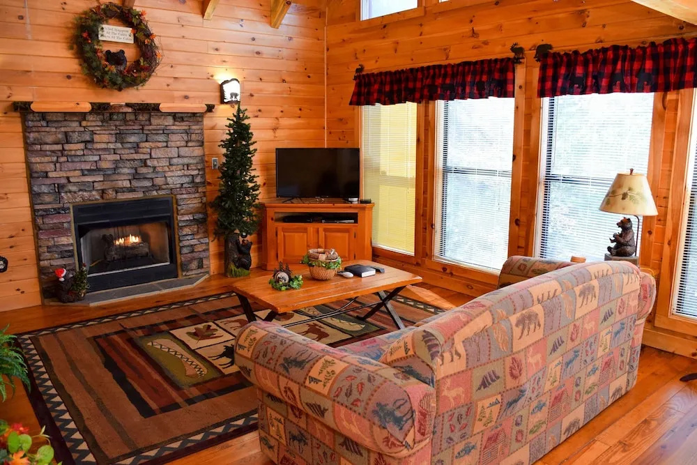 BEAR'S VIEW - 2 Br Cabin