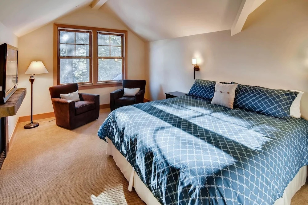 Pine Ridge Estate