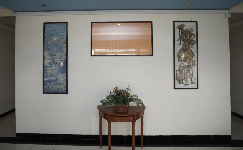 Hotel Central By OYO Rooms
