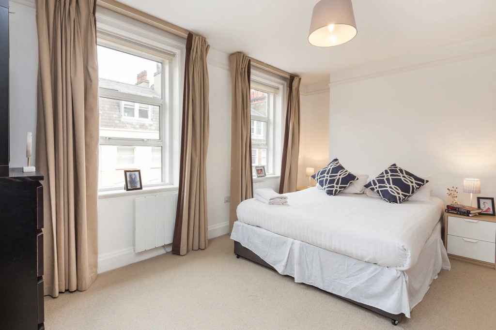 Chiltern And Baker Luxury Suites