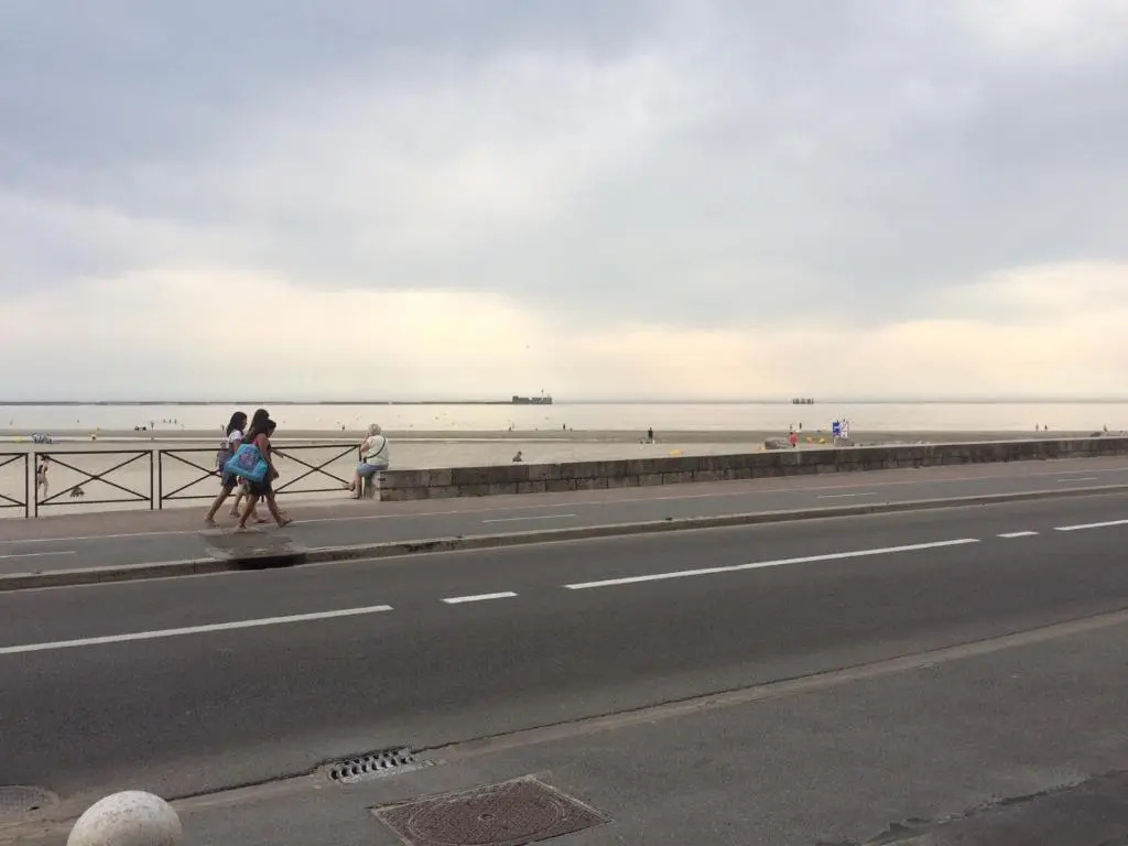Studio les pieds dans l'eau