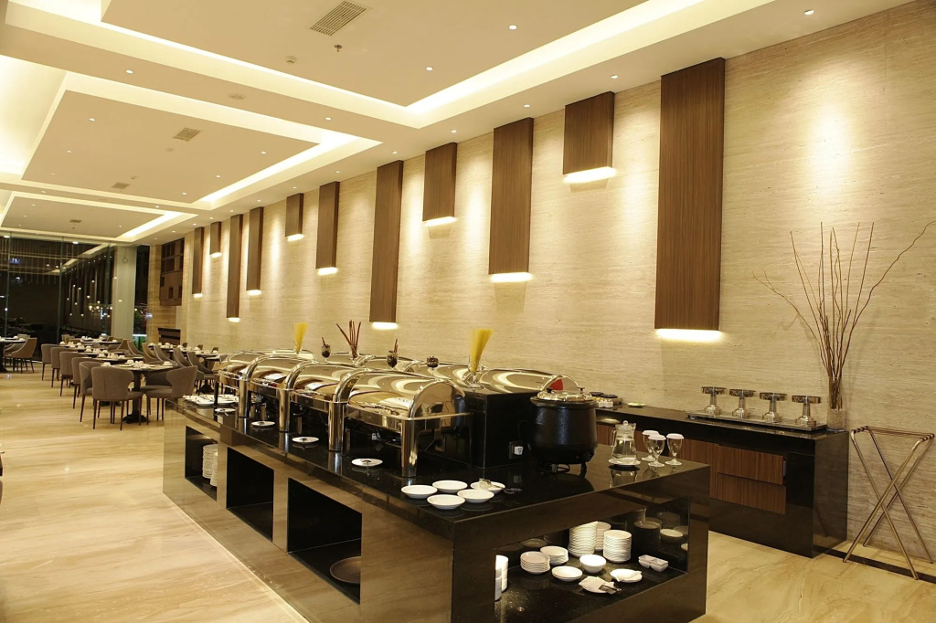 Pyramid Suites