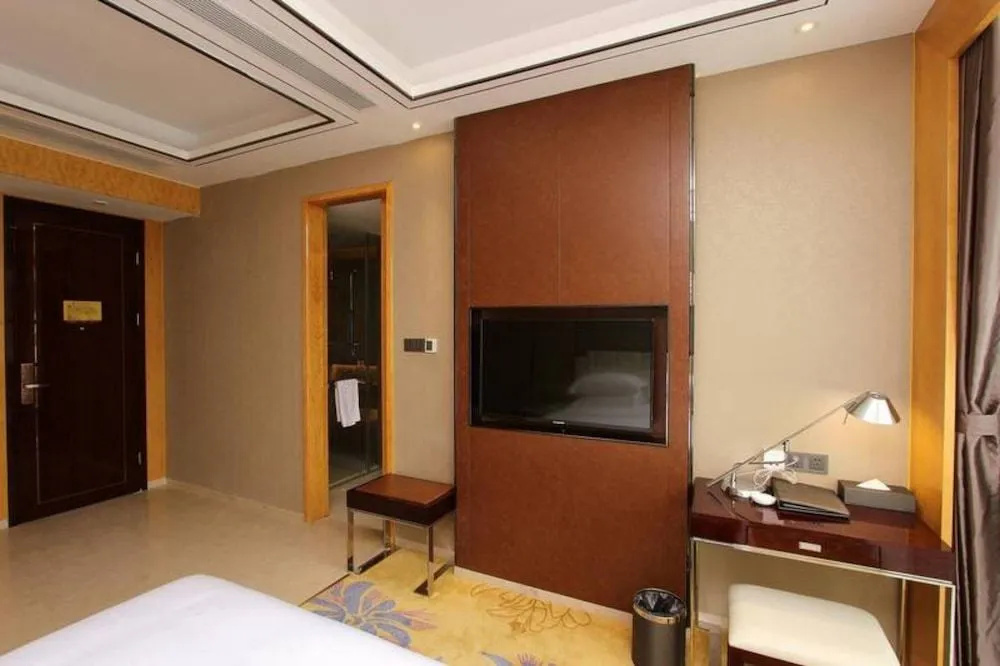 Dear Hotel