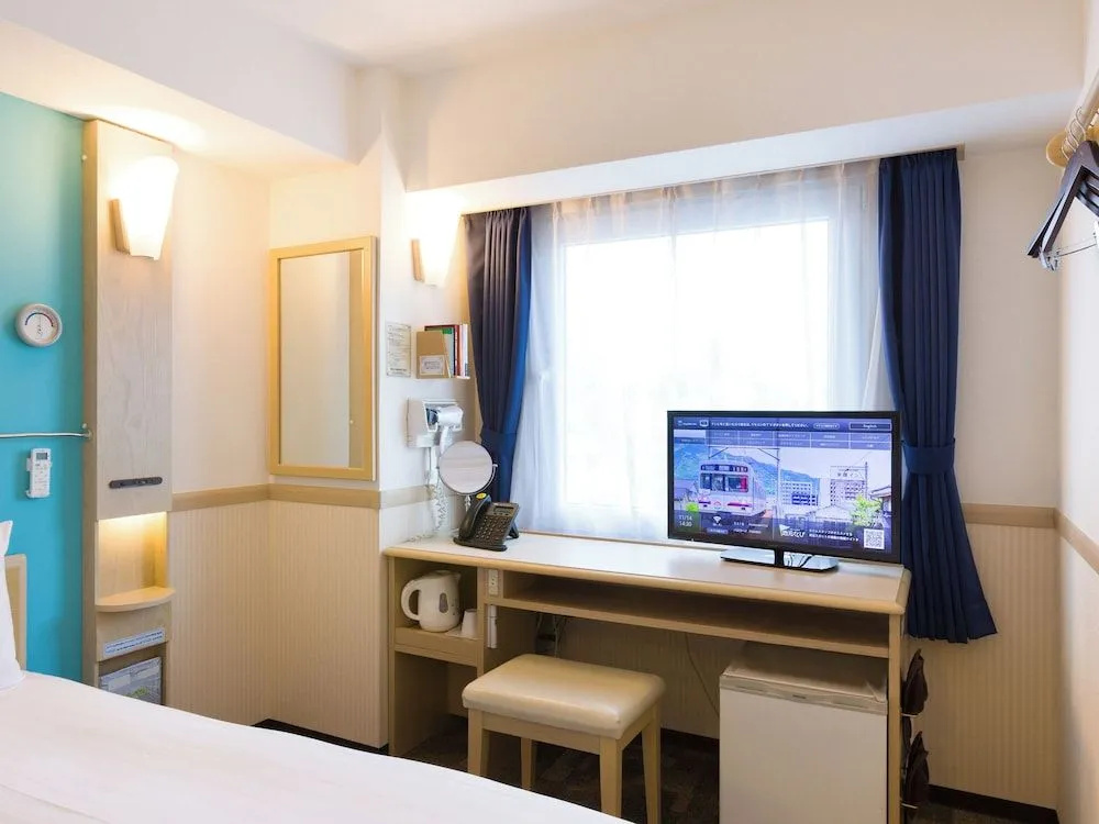 Toyoko Inn Iseshi Eki