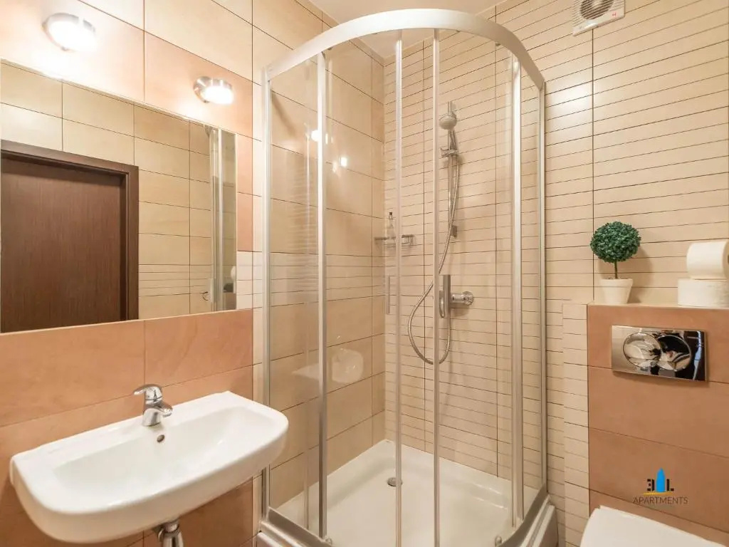 3L Apartments Aquarius