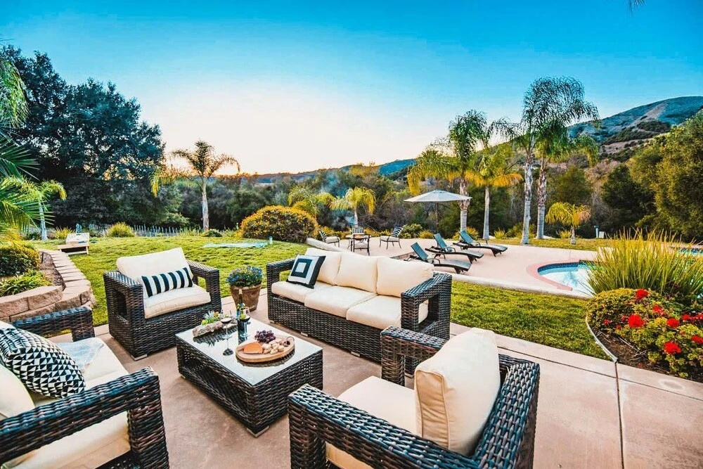 Grapevine by AvantStay | Secluded Villa | 4 Acres of Vineyards & Avo Groves!