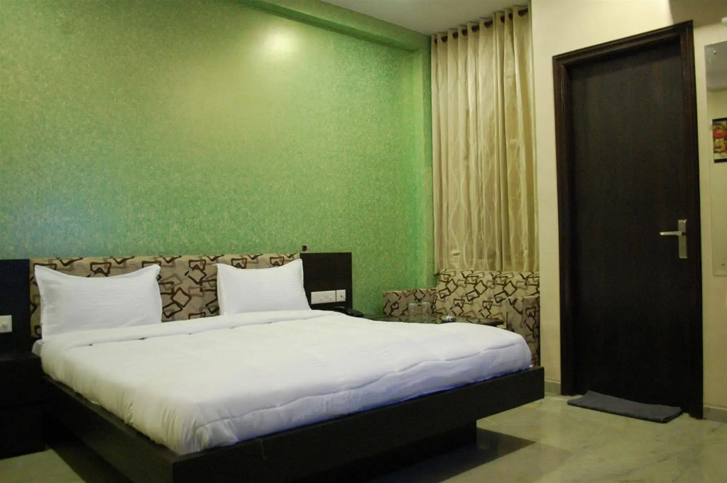 Royal View Hotel