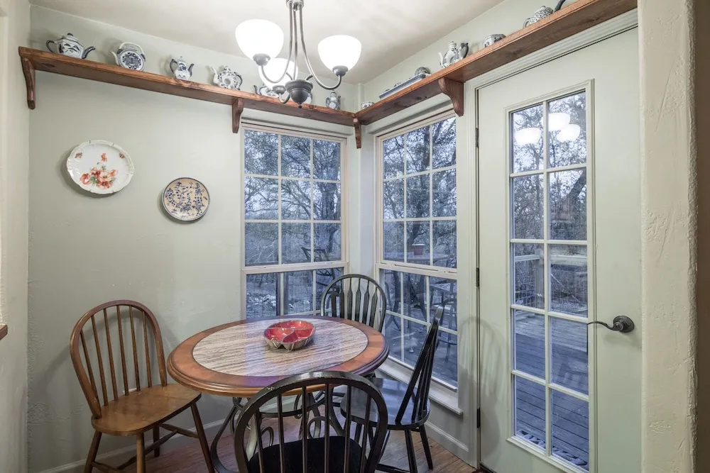 Little Rock 'N' Woodv 2 Bedrooms 2 Bathrooms Home
