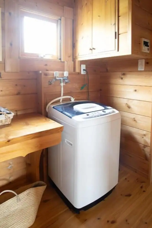 Powder Hut