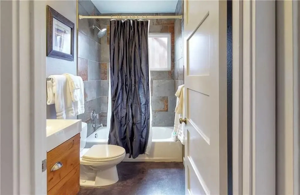 Purple Sage Flats #5 1 Bedroom Apts