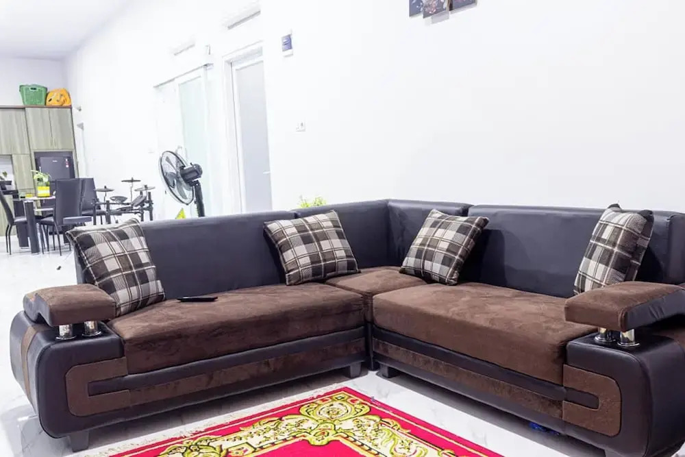 Inara Guesthouse & Villa