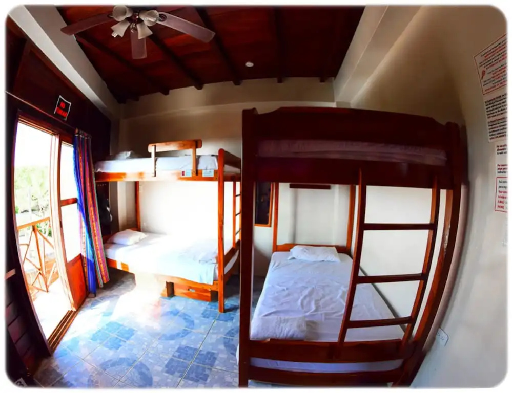 Esperanto Bed & Breakfast Surf Hostel
