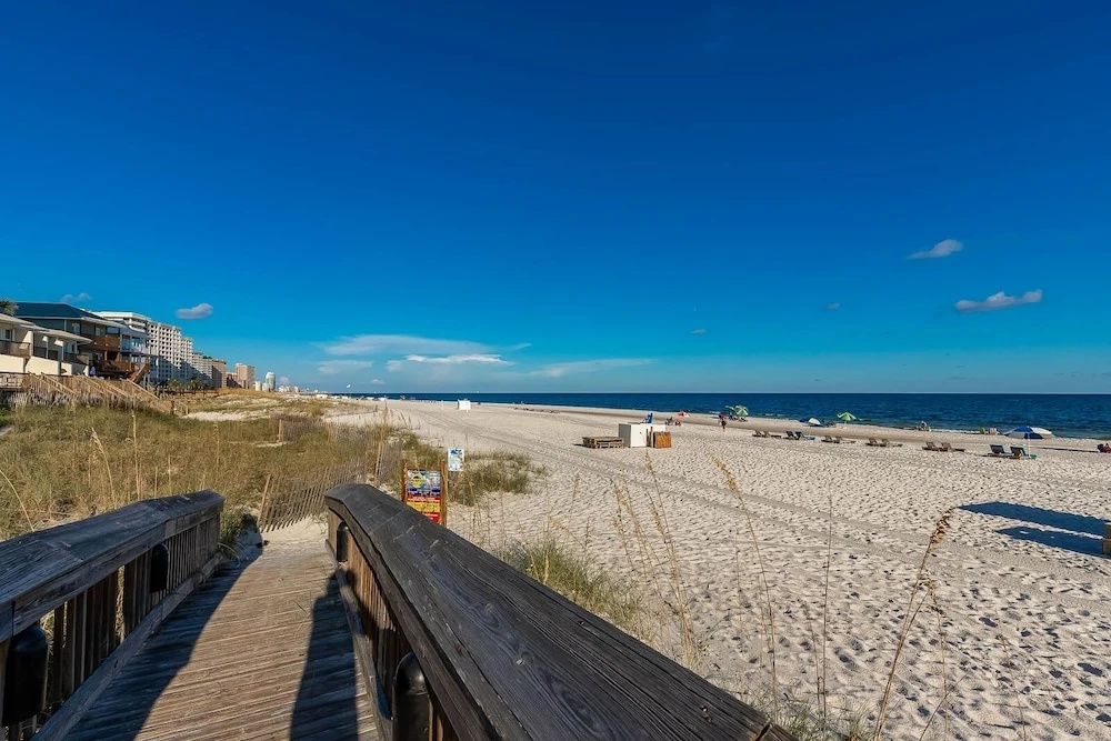 Tradewinds 706 2 Bedroom Condo