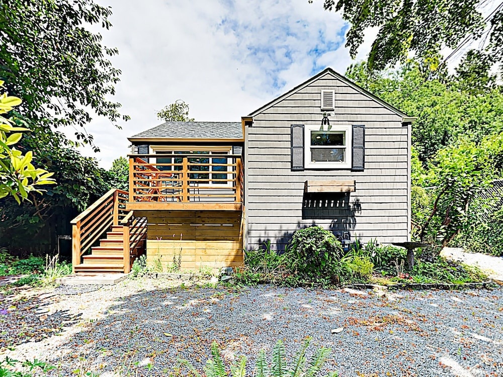 New Listing! Quiet Haven W/ Private Yard & Hot Tub 3 Bedroom Home