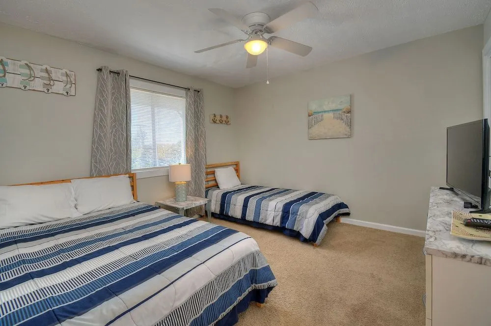 The Arbor by Elliott Beach Rentals