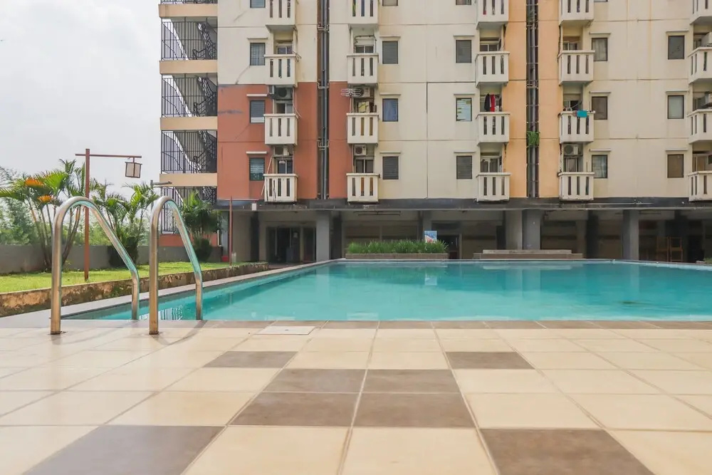 OYO 744 Cibubur Village Apartment