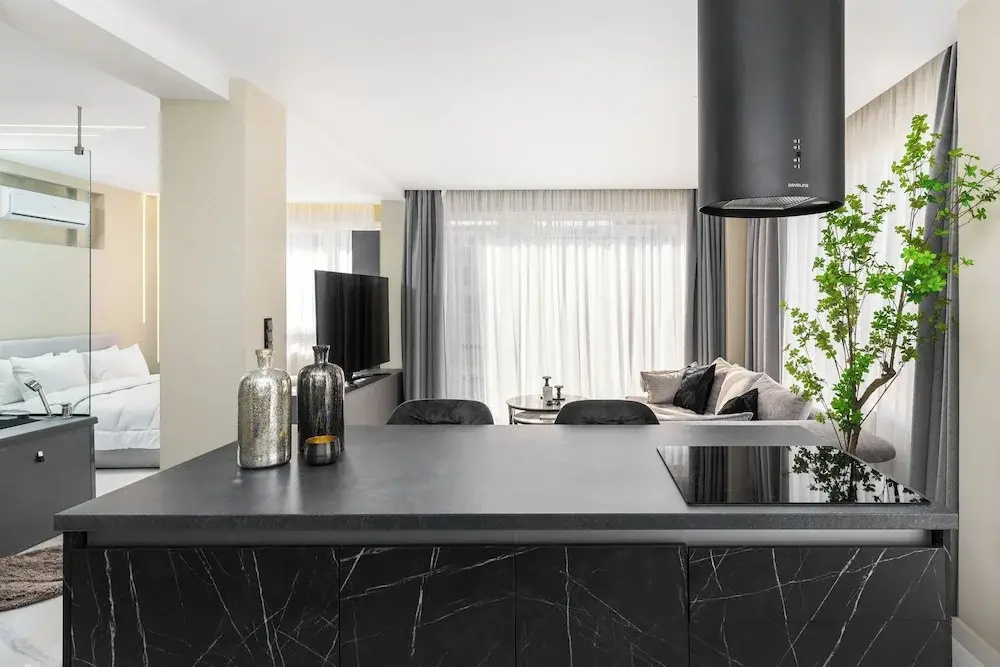 Ophelia Suites by halu!
