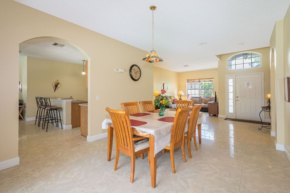 6 BR Symphony Cove Sleeps 14