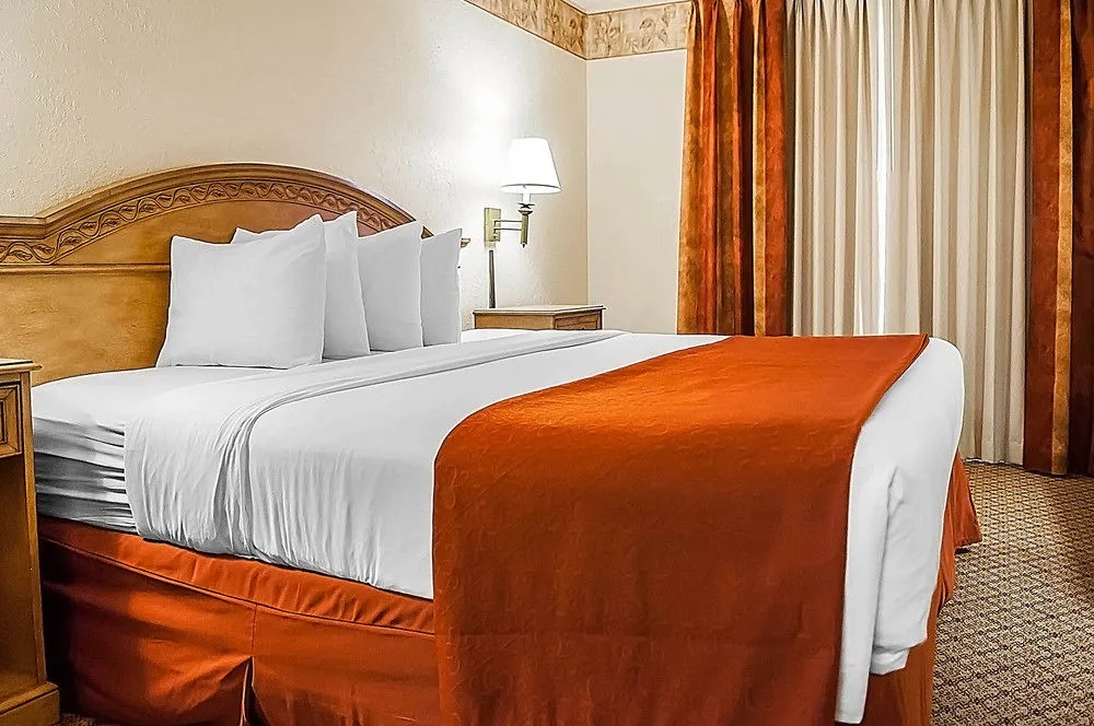Quality Inn and Suites Albuquerque NM