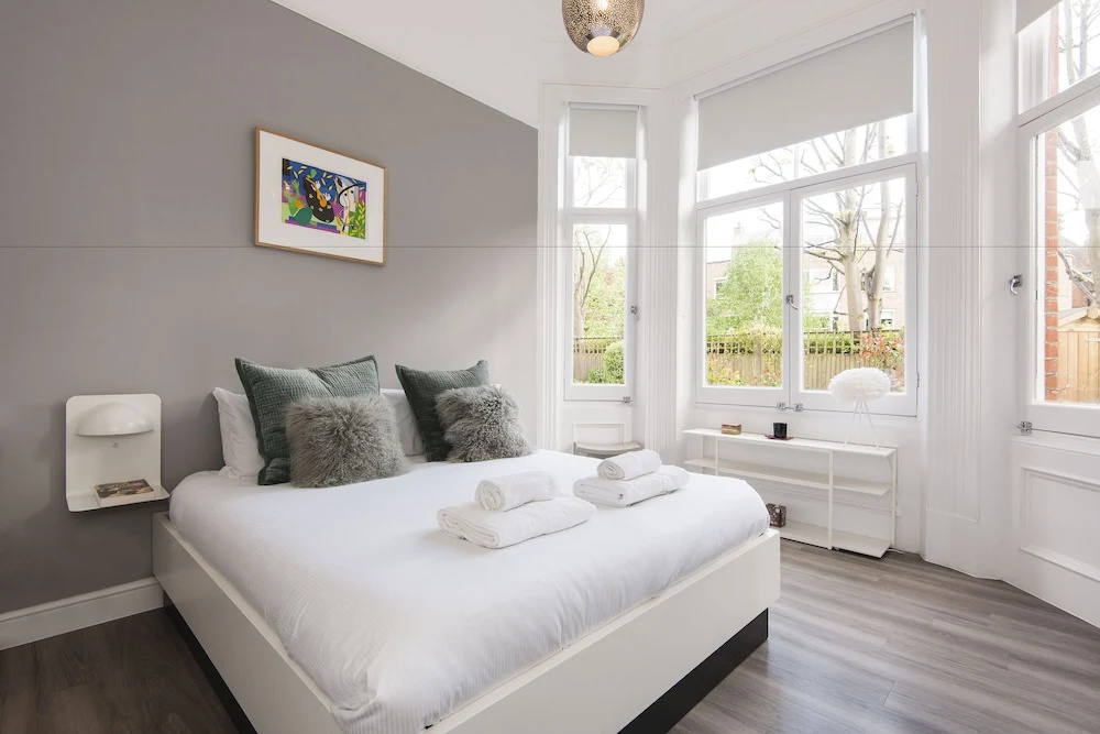 Luxurious Hampstead Home with Gorgeous Garden