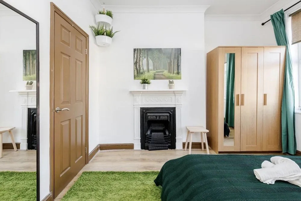 Ryam Suites