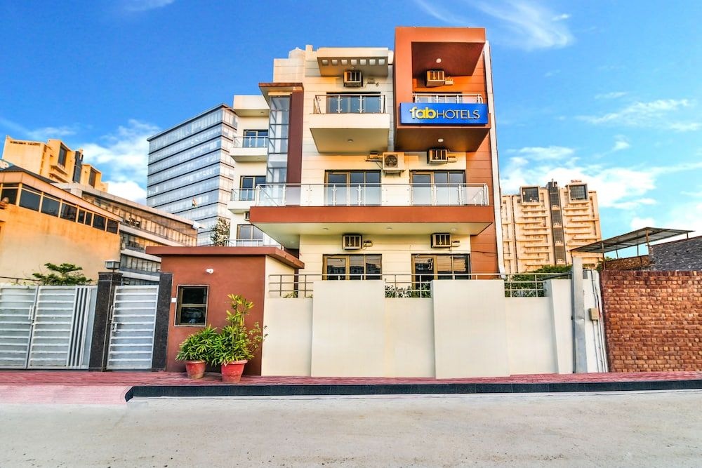 FabHotel First Star
