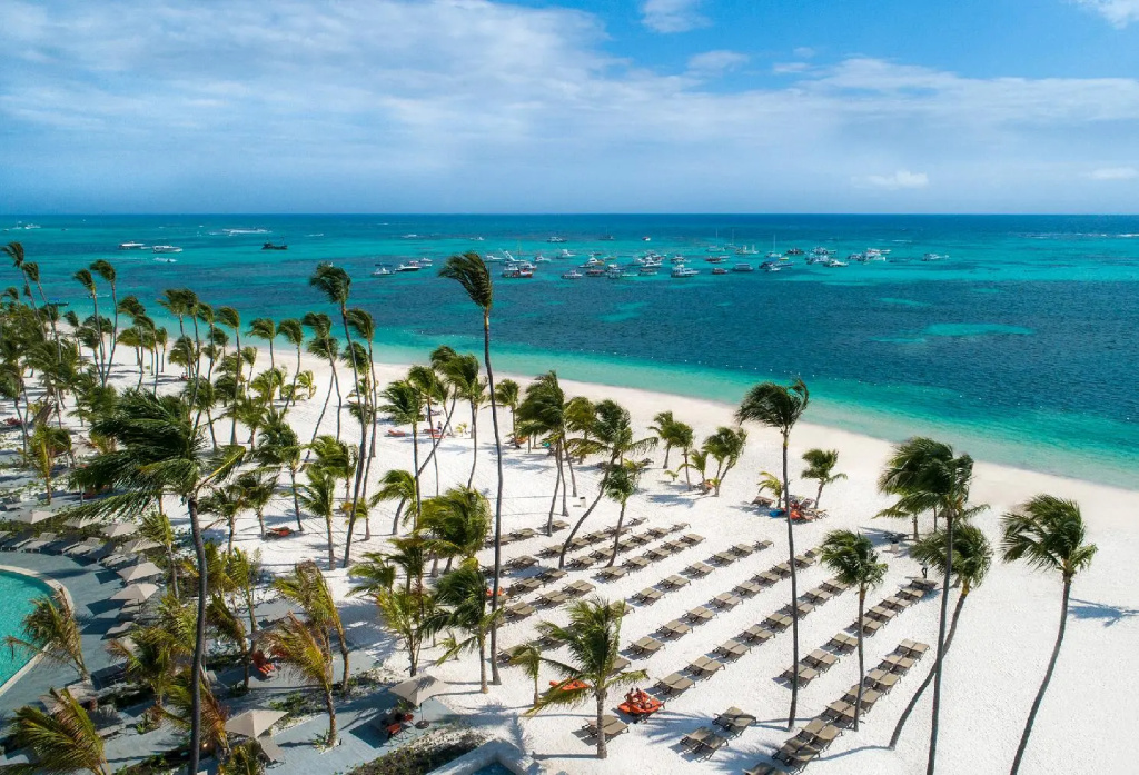Adults Only Club at Lopesan Costa Bávaro Resort