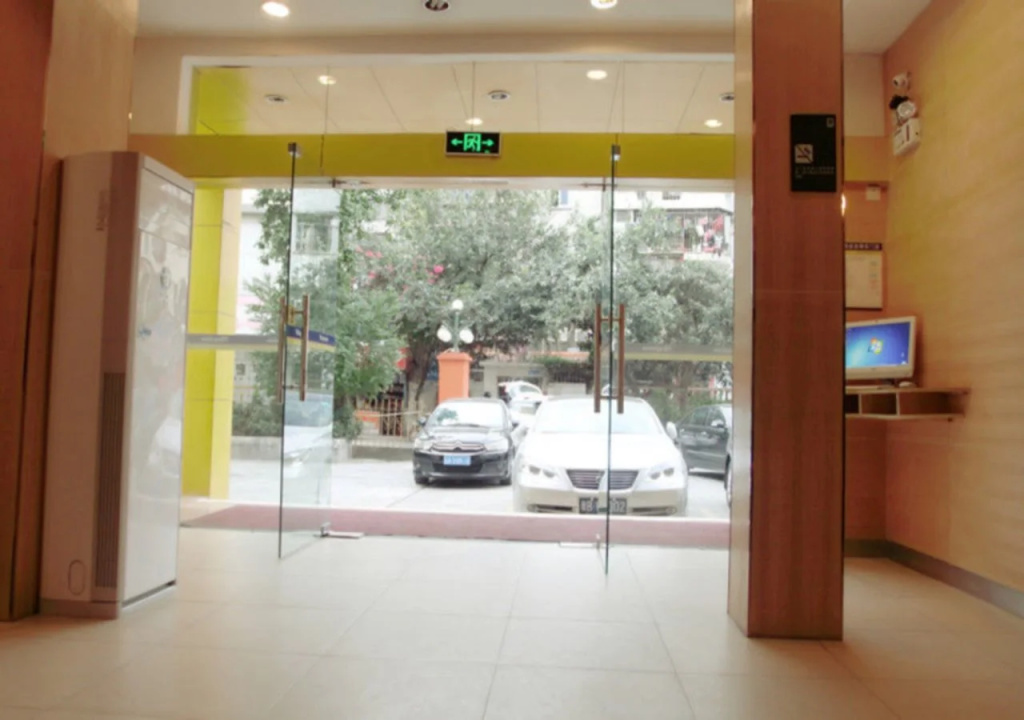 7 Days Premium Shenzhen Luohu Dongmen Branch
